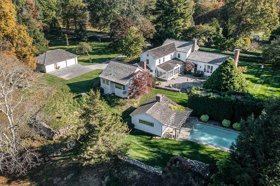 Late Musician Stephen Sondheim Longtime Connecticut Home Lists Aerial12