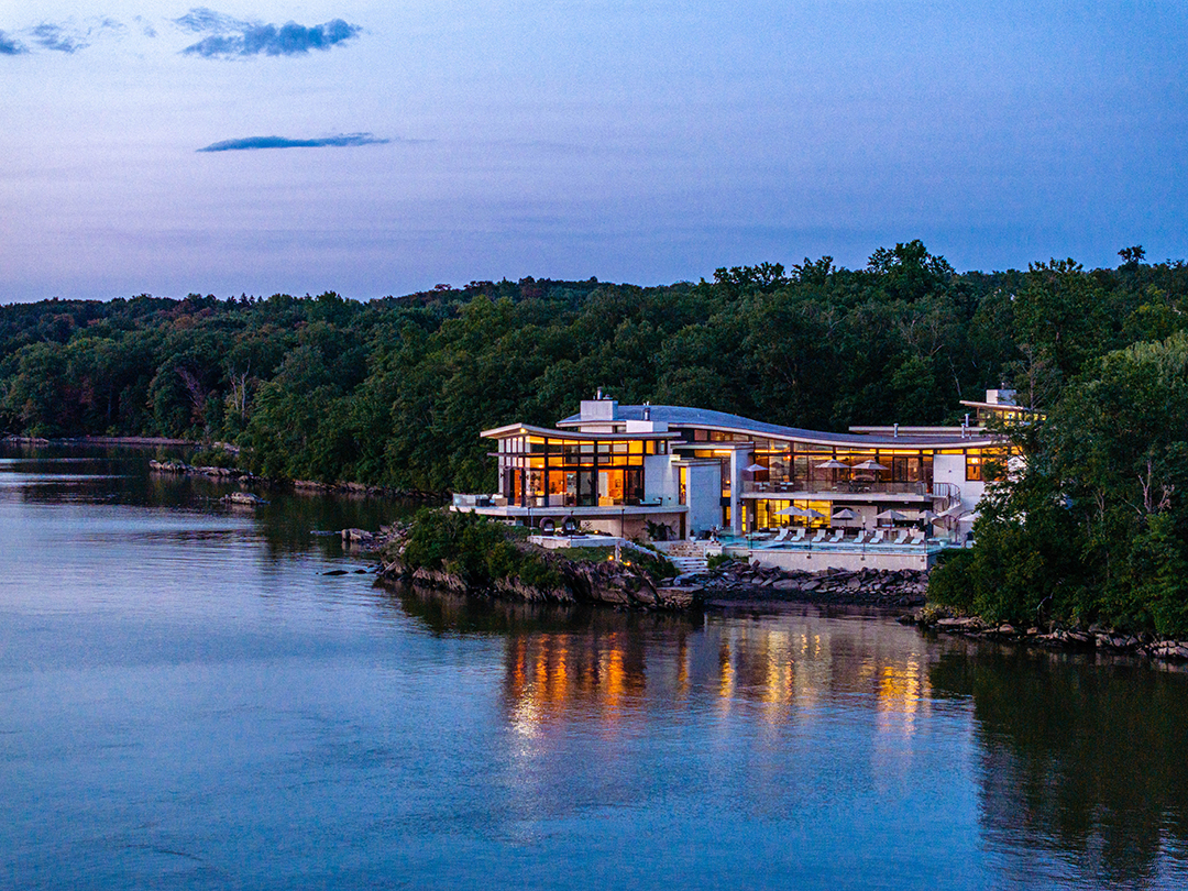 Explore A Surprising 25m Architectural Stunner Perched Right On The Hudson River Zzzz
