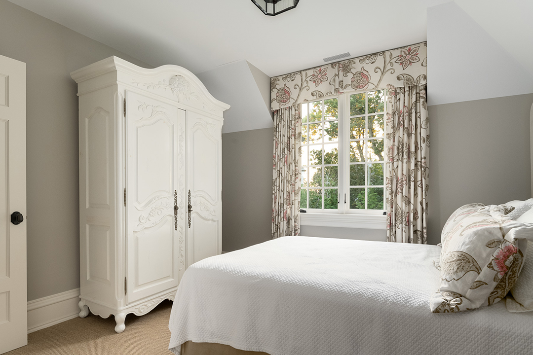 An Elegant Darien Manor On The Coast Lists For 12m 11 Pratt Island 85 Web