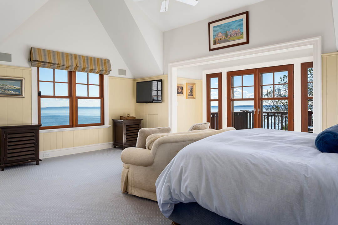 Jaw Dropping Coastal Mansion In Rye New York Lists For Almost 14m O