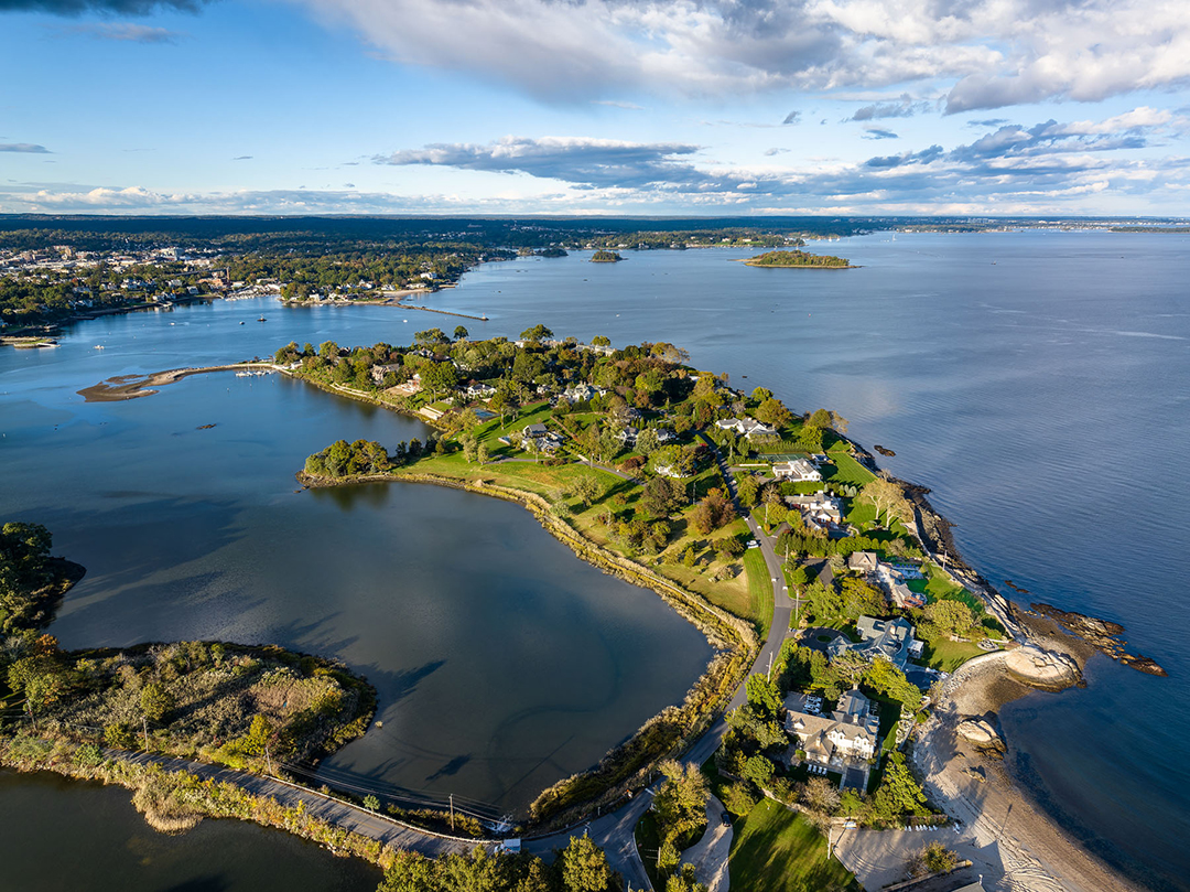 Jaw Dropping Coastal Mansion In Rye New York Lists For Almost 14m W