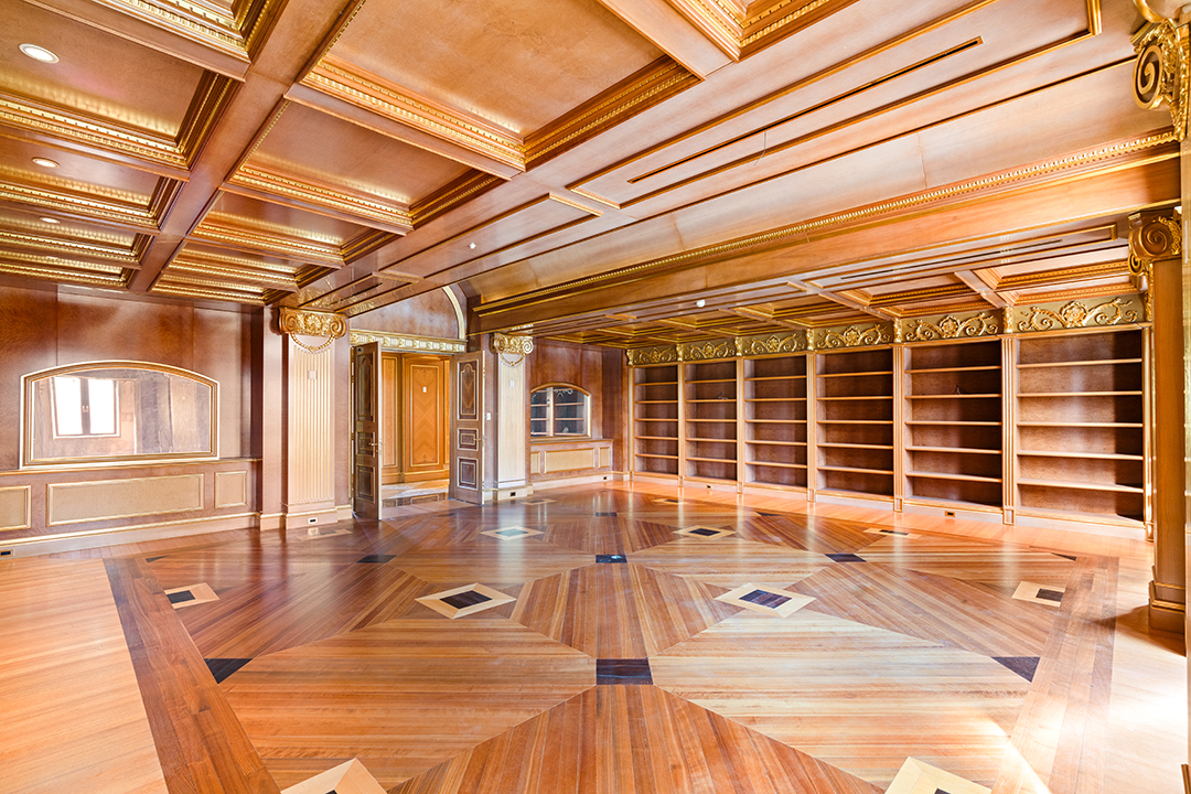 Tour A Shiny 25m Las Vegas Estate With 10 Interconnected Buildings N