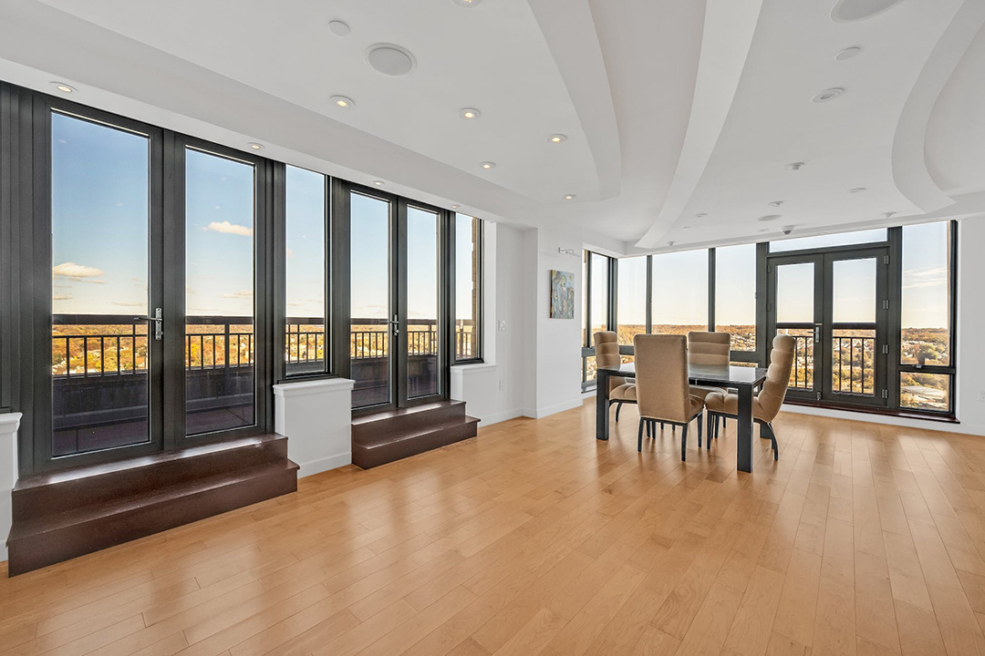 Former Yankees Star Bernie Williams Puts White Plains Condo On The Market C