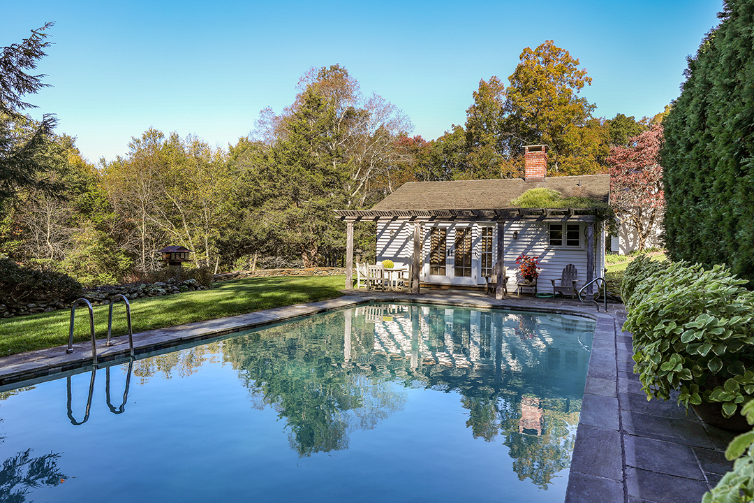 Late Musician Stephen Sondheim Longtime Connecticut Home Lists Exterior4