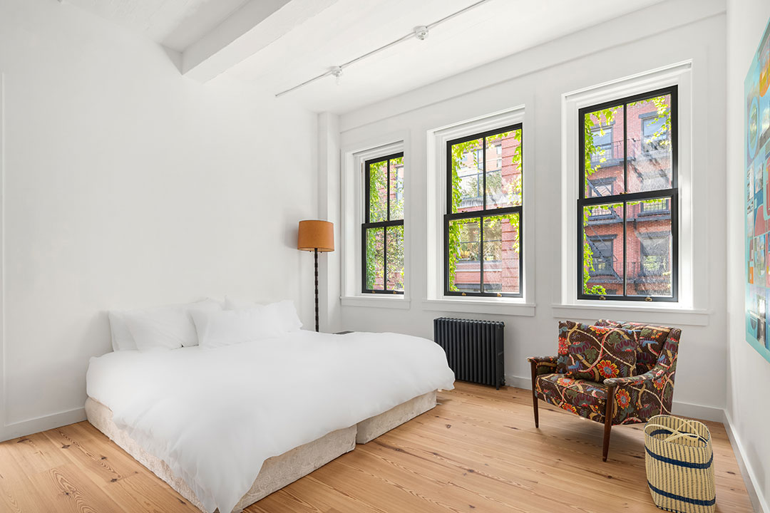 19 William Wegman Chelsea Bedroom