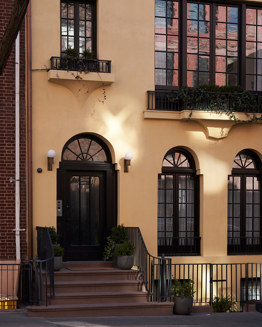 Design Powerhouses Cortney And Robert Novogratz List Their Whimsical Waverly Place Palace N