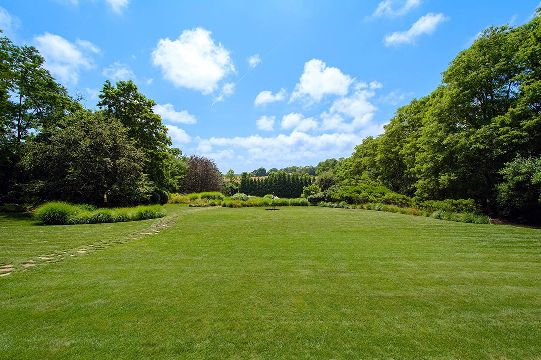 Designer Nancy Corzine Lists The Classic Bridgehampton Beauty She Built For 10m A Wwww