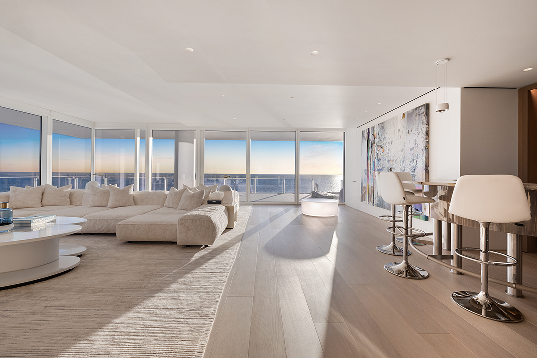 Step Inside A Fancy 55m Four Seasons Penthouse In Florida Living Room Sunrise 4