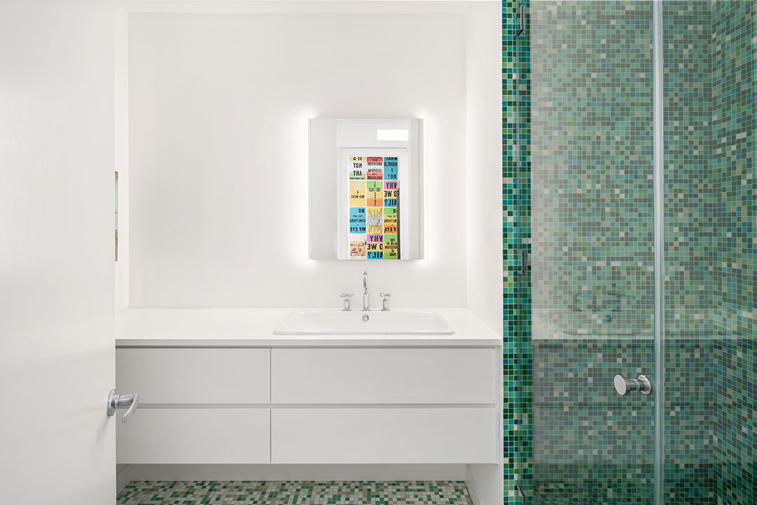 20 William Wegman Chelsea Bathroom