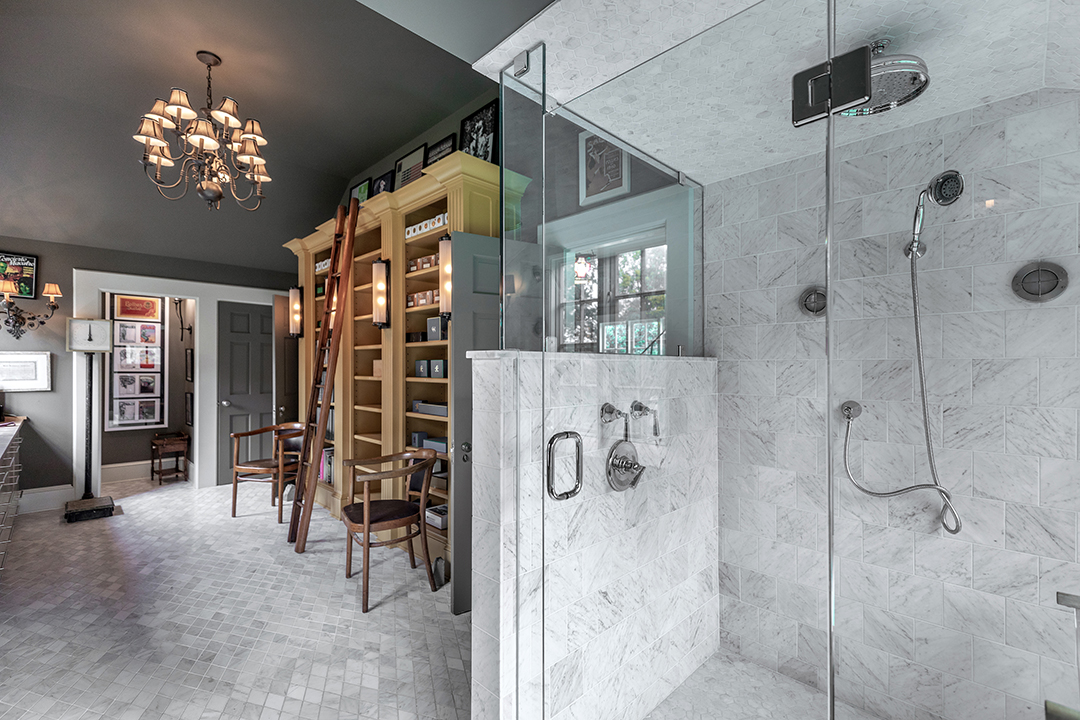 Late Musician Stephen Sondheim Longtime Connecticut Home Lists Bathroom4