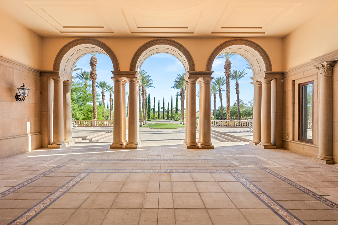 Tour A Shiny 25m Las Vegas Estate With 10 Interconnected Buildings A