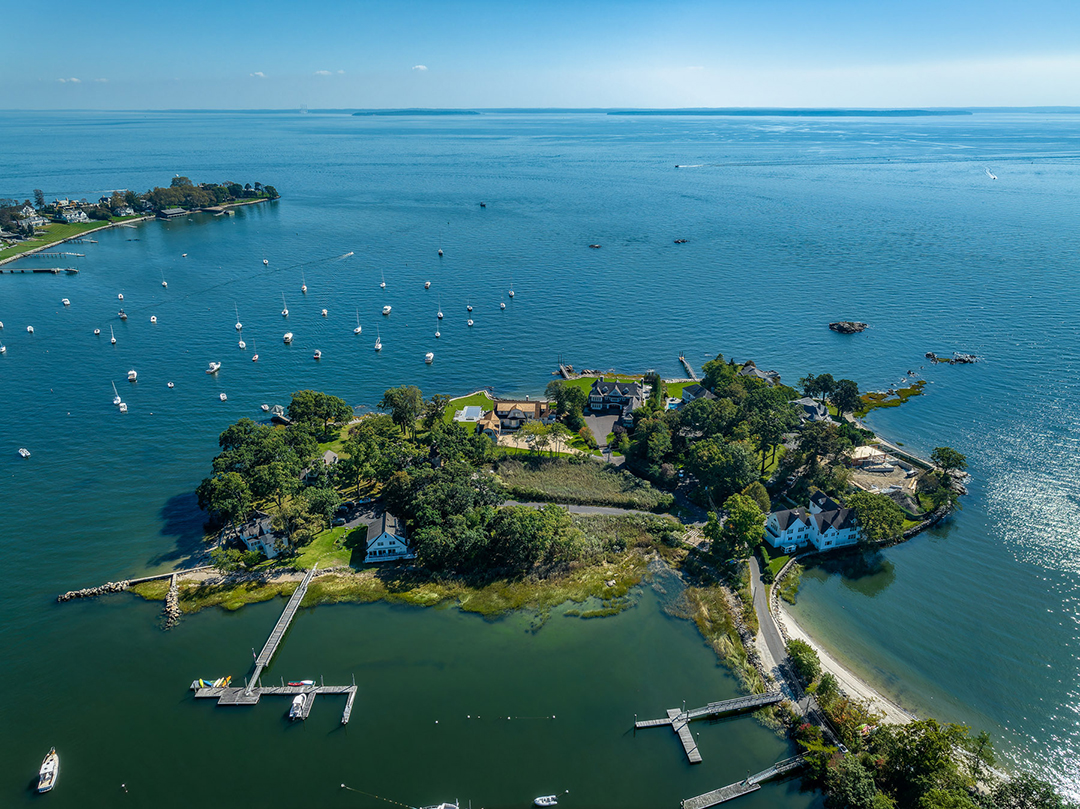 An Elegant Darien Manor On The Coast Lists For 12m 11 Pratt Island 45 Web