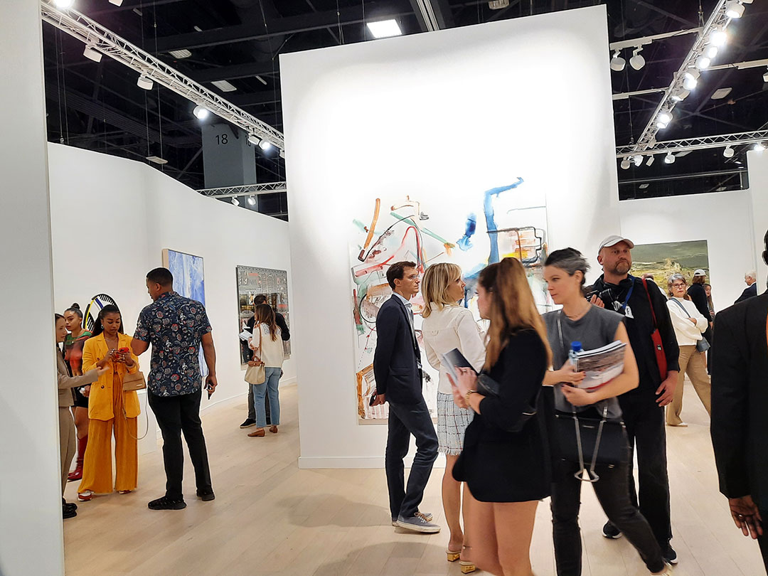 07 Browsing Art Basel Exhibits