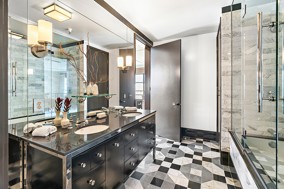 Actor And Comedian Danny Mcbrides L A Penthouse Wants 1 8m Image H 21