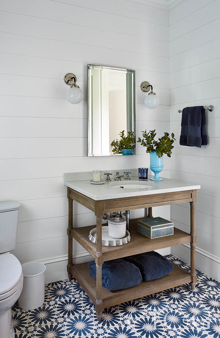 8 The White House Phbath