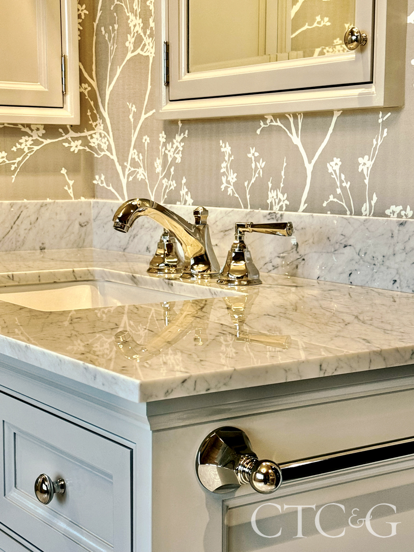 Gregory Mcguire 2new