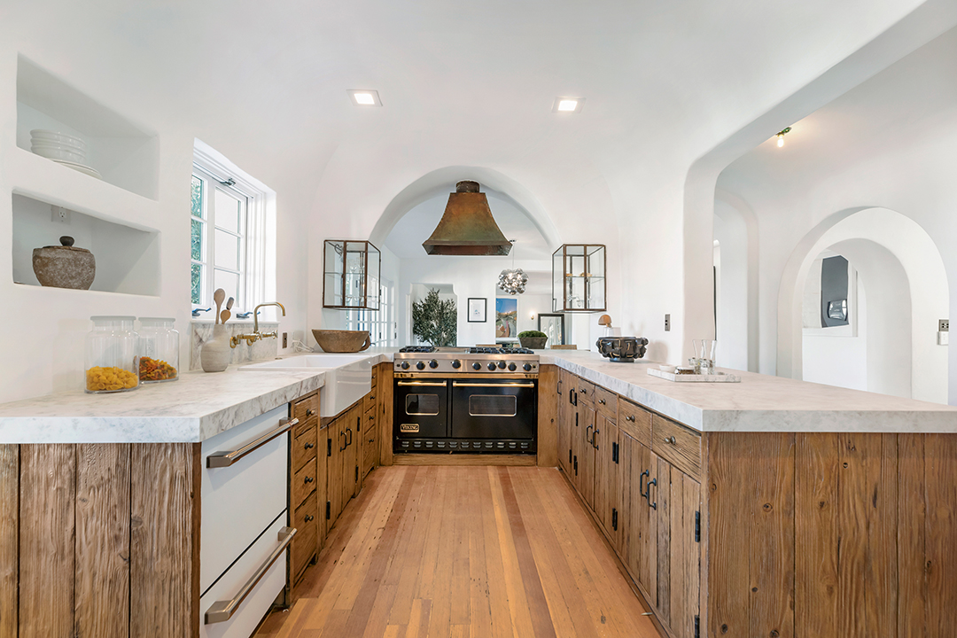 New On The Market An Old Hollywood Horror Film Directors Gorgeous Former L A Home M