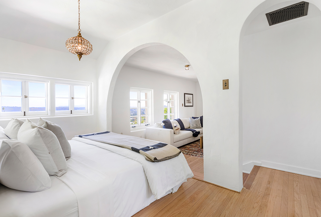 New On The Market An Old Hollywood Horror Film Directors Gorgeous Former L A Home Q