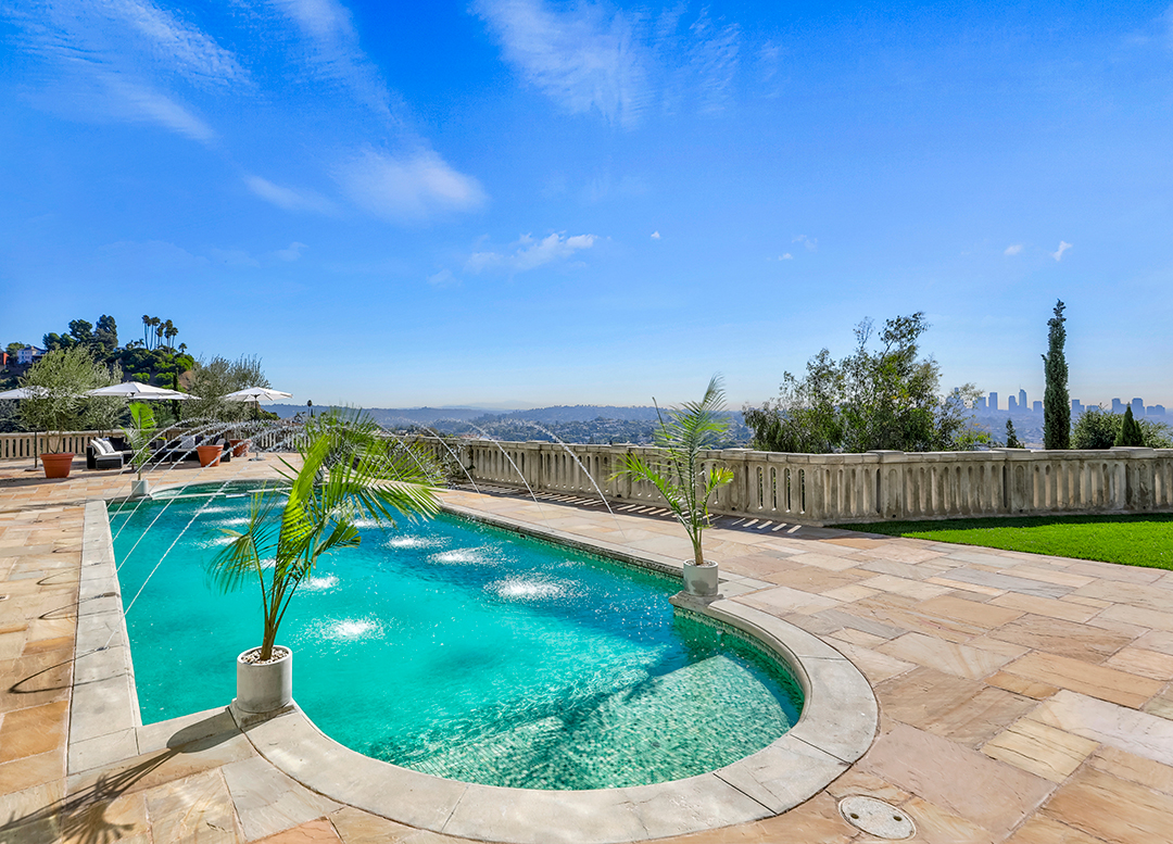 New On The Market An Old Hollywood Horror Film Directors Gorgeous Former L A Home Aaa