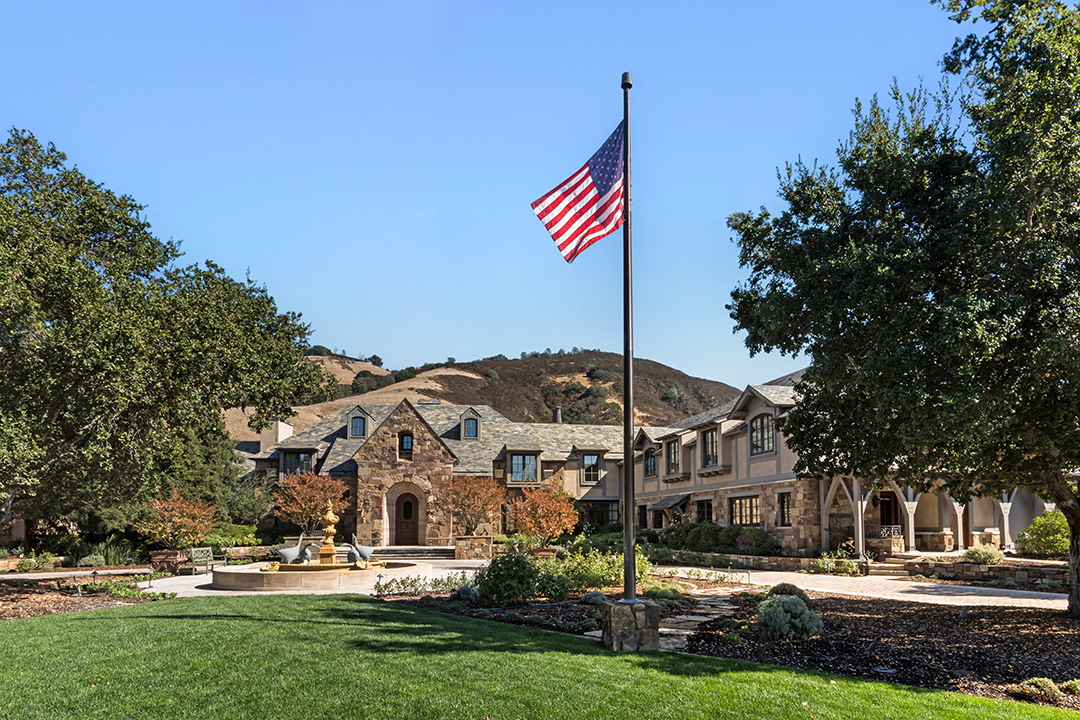 Inside A Tech Billionaires Former Bay Area Mansion Seeking 35m Dsc00024