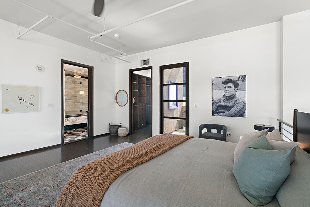 Actor And Comedian Danny Mcbrides L A Penthouse Wants 1 8m Image H 19