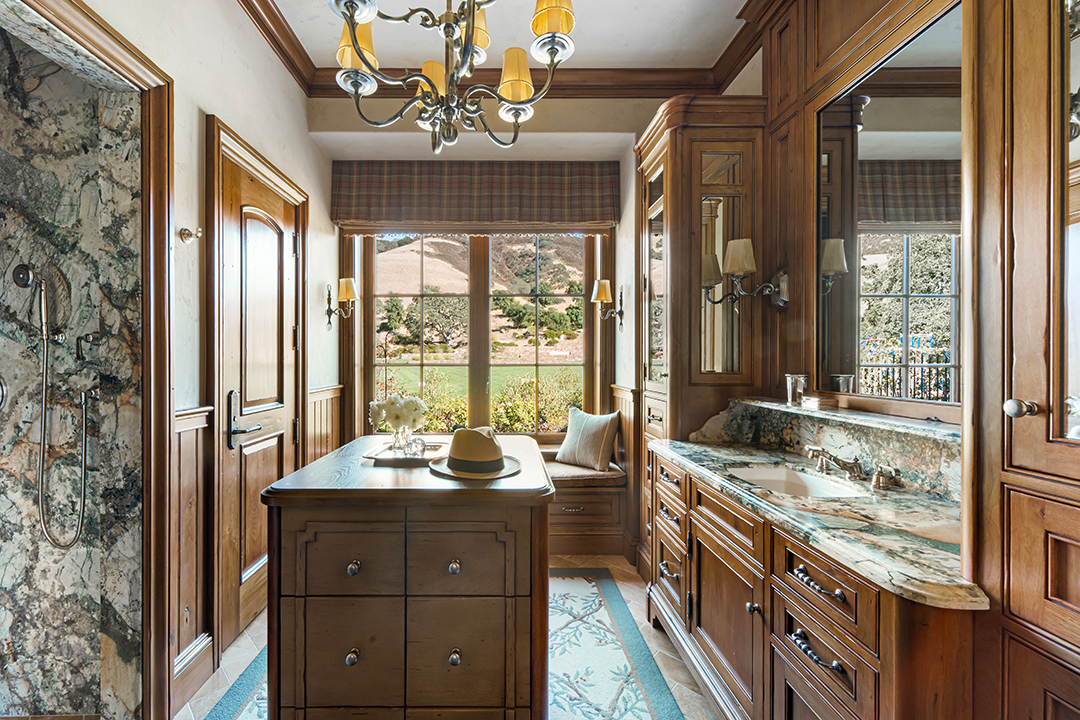 Inside A Tech Billionaires Former Bay Area Mansion Seeking 35m Dsc00046