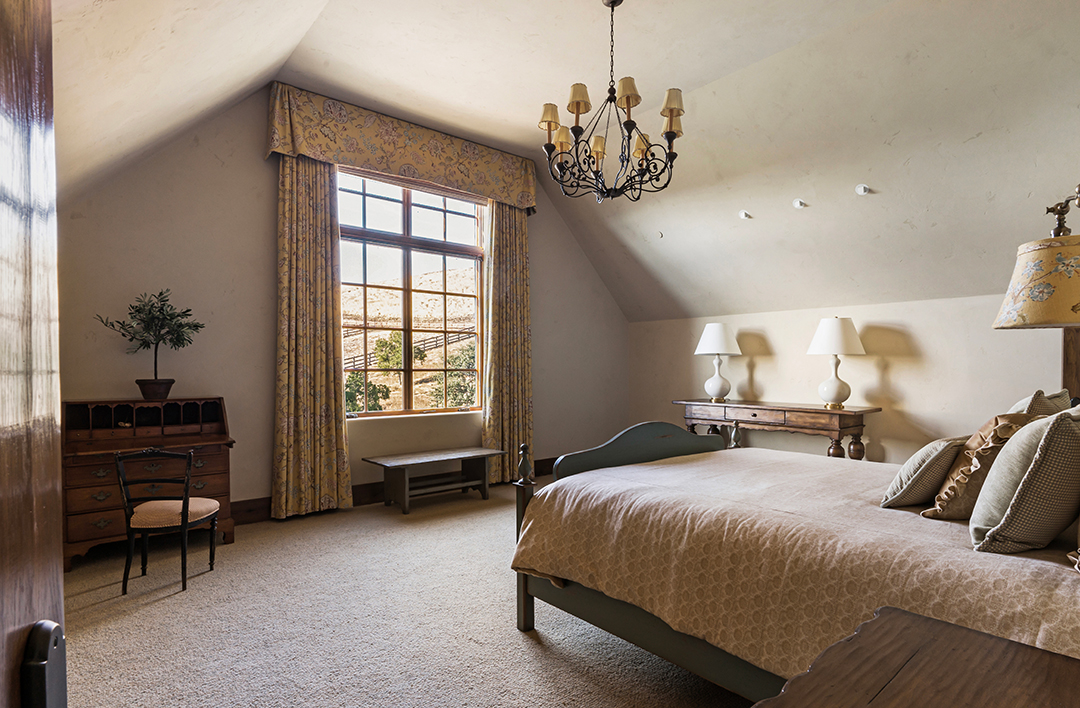 Inside A Tech Billionaires Former Bay Area Mansion Seeking 35m Dsc00178
