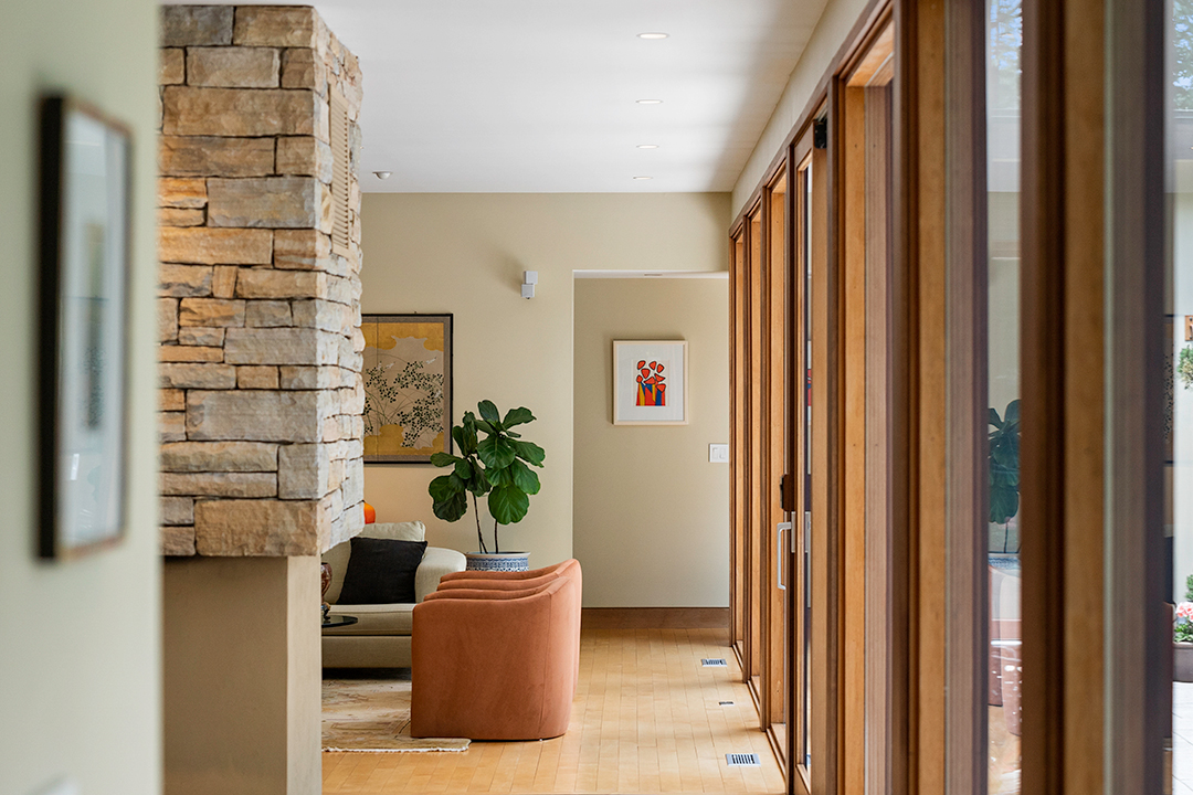 Explore A Prestigious New Canaan Modern Currently In Contract 29 Interior Detail