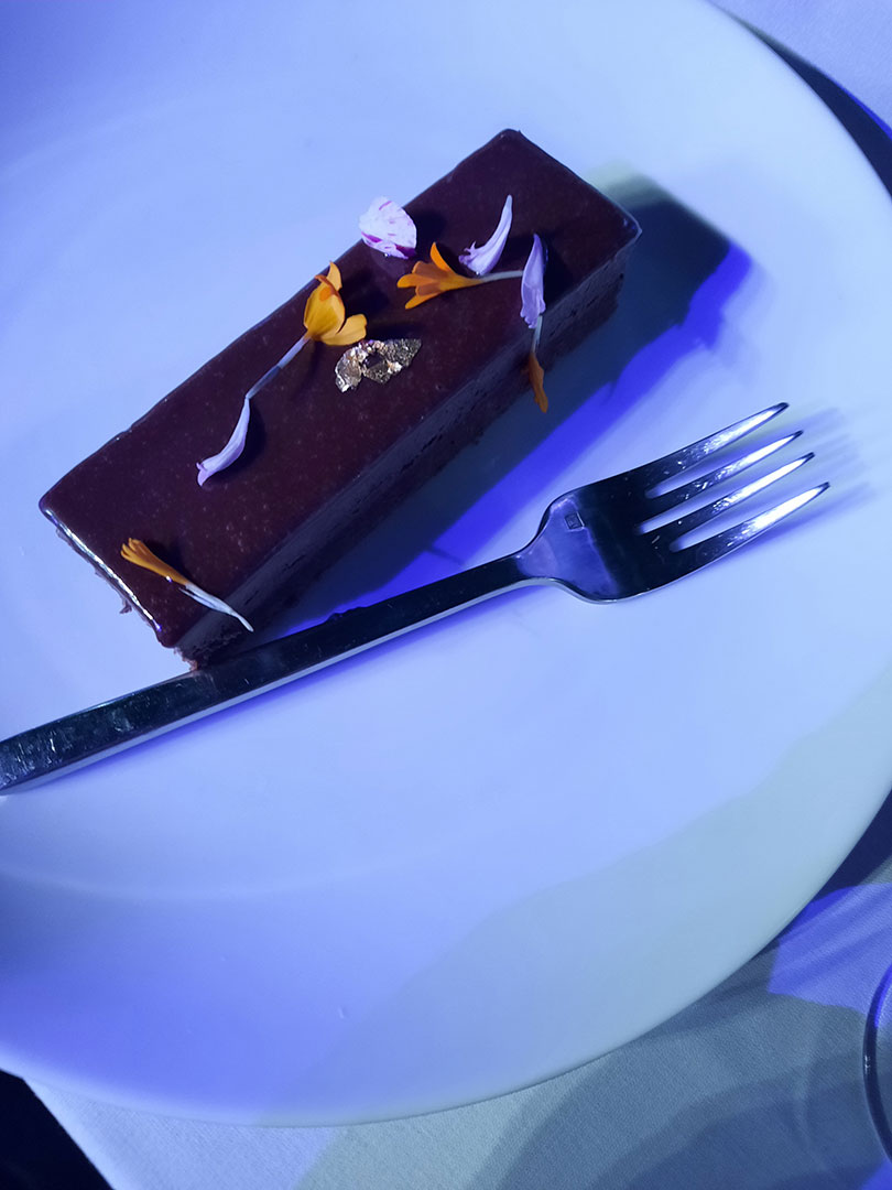 104 Kit Kat Kake Topped Off The Meal