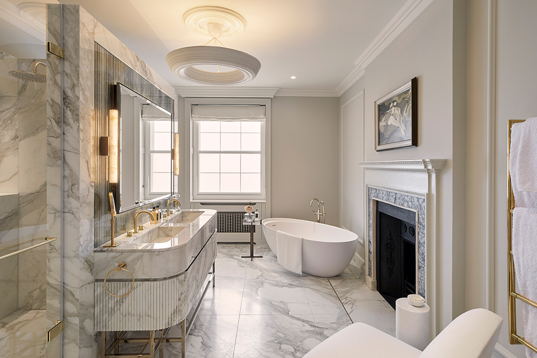 Chairman Of A Uk Football Club Lists London Mansion For Nearly 100m Dd 33p 0636