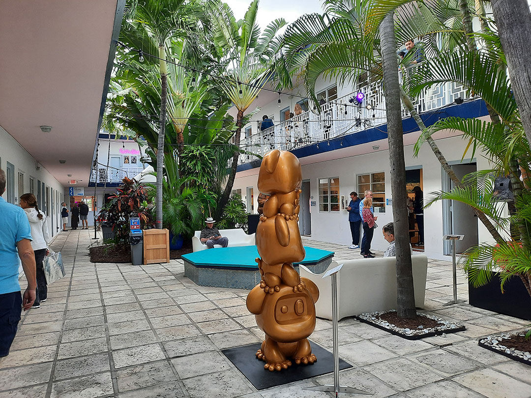 60 Dealers Show Art In Rooms Around The Courtyard Of The Aqua Hotel
