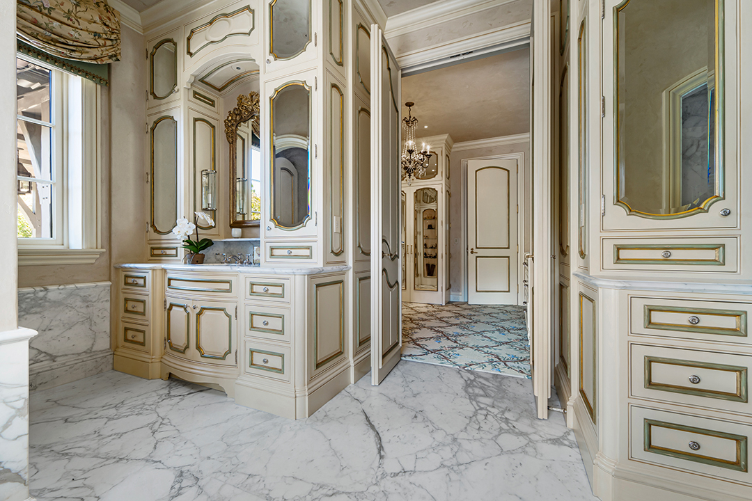 Inside A Tech Billionaires Former Bay Area Mansion Seeking 35m Dsc00042