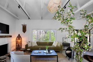 This Split-Level Home is Now a Suburban Oasis