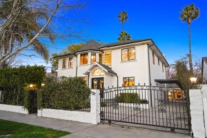 Singer-Songwriter Taylor Dayne’s Contemporary L.A. Home Asks $2.5M