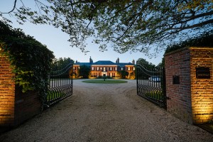 The Last Pratt Mansion in Residential Use Relists on the Gold Coast