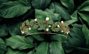 Seven Green & Glamorous Jewelry Pieces