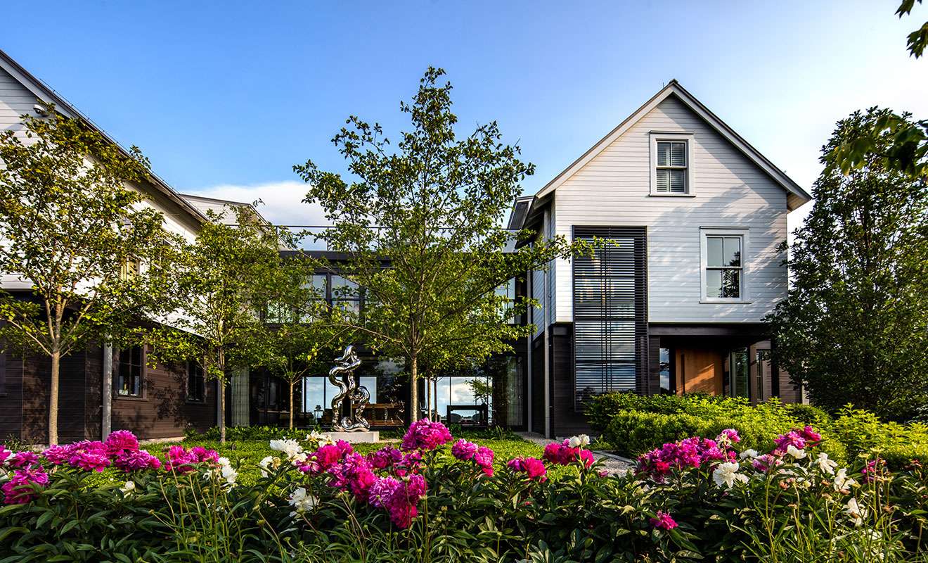 Inside a Coastal Connecticut New-Build