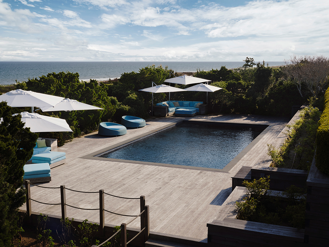 Lee Radziwill’s Former Oceanfront East Hampton Estate Priced at $84.9M Finds a Buyer