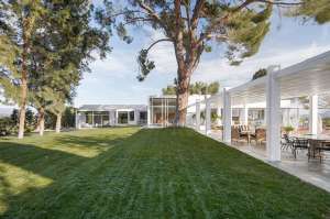 Frank Sinatra’s Famed Former Midcentury Modern on a Secluded Hilltop Near L.A. Finds a Buyer