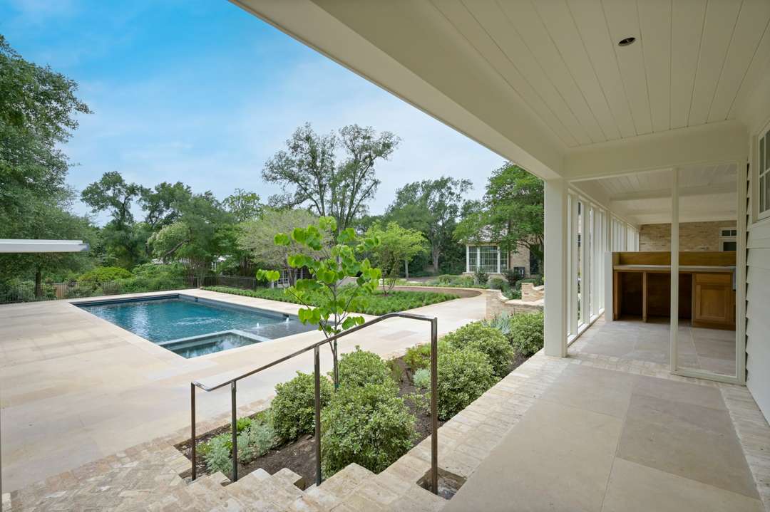 Luxurious backyard with in-ground pool