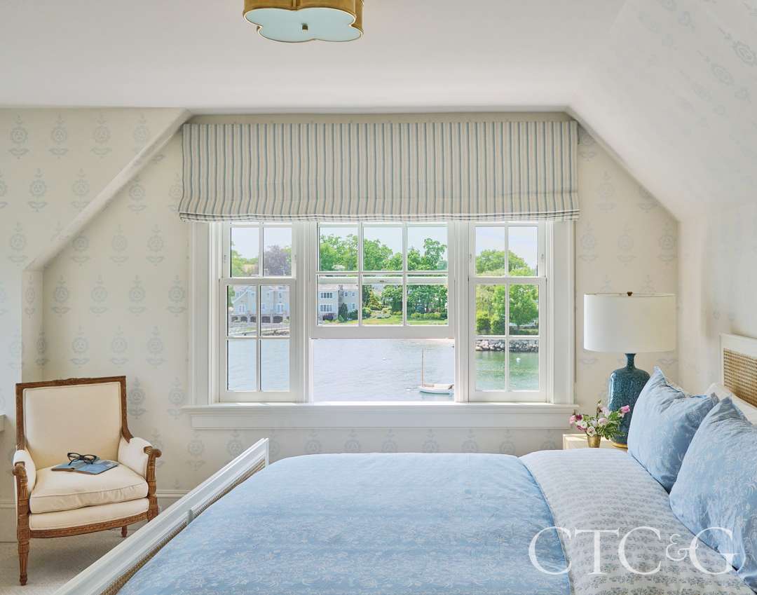 Cozy third floor guest bedroom