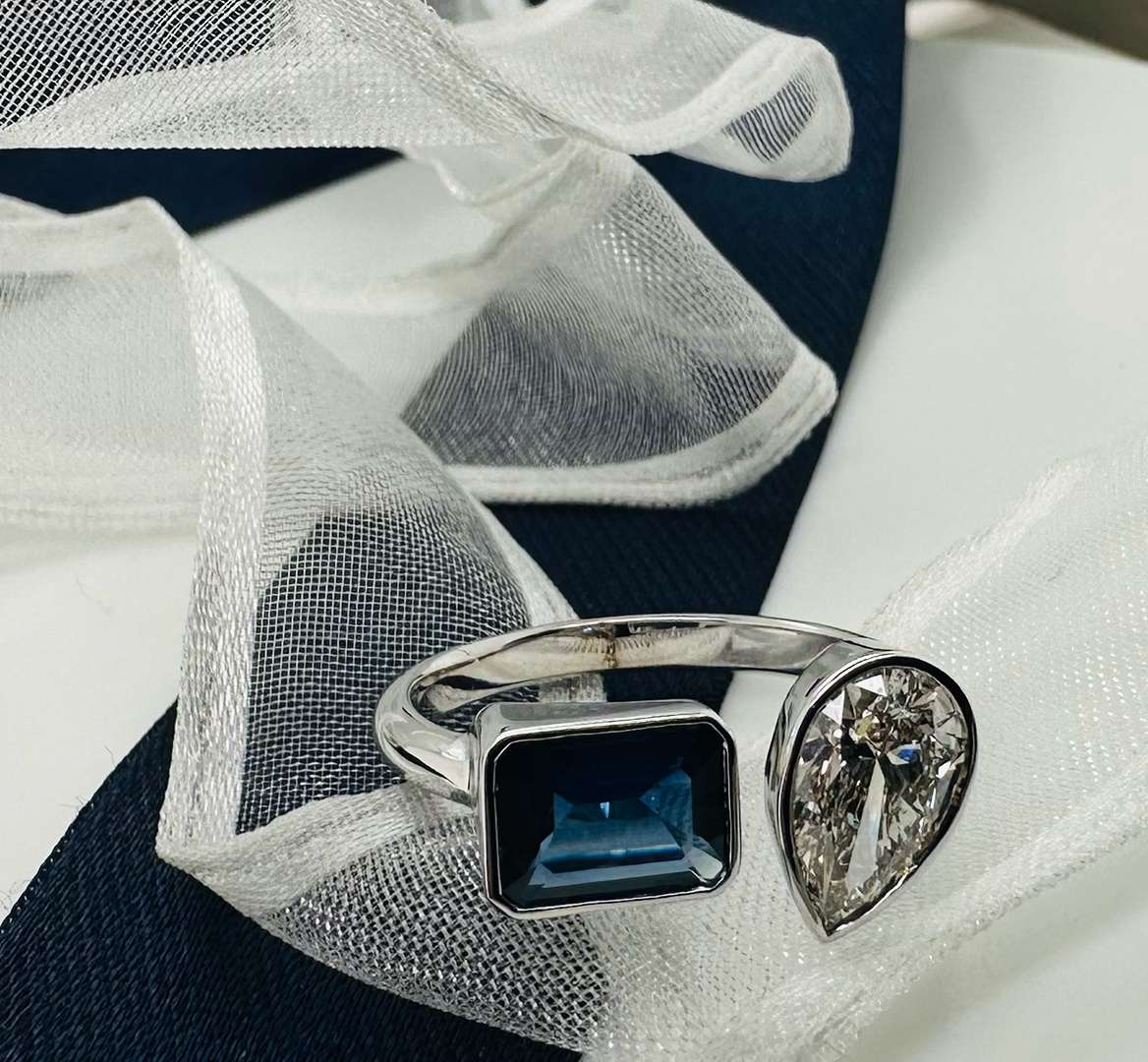 Unique sapphire ring