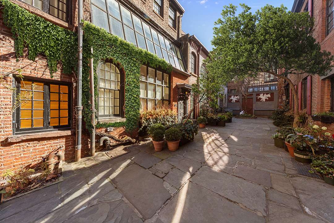 Talk Show Host Graham Norton Parts Ways with His Vibrant and Charming NYC Carriage House