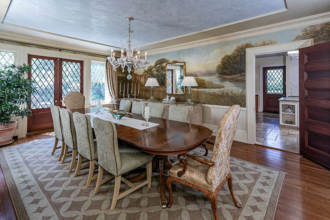 Nature mural lines wall of dining room