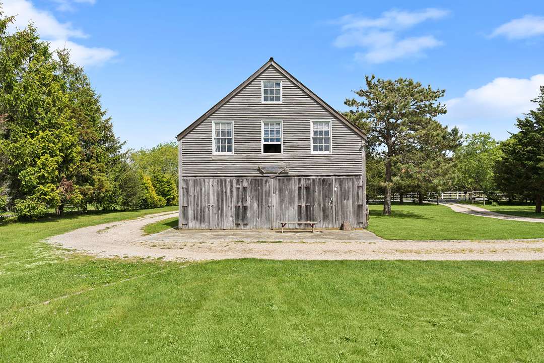 Rustic Quogue mansion