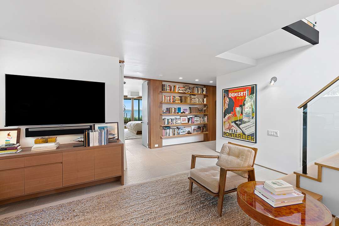 Modern wood furniture living room