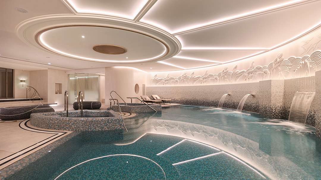 Le Provençal indoor pool today