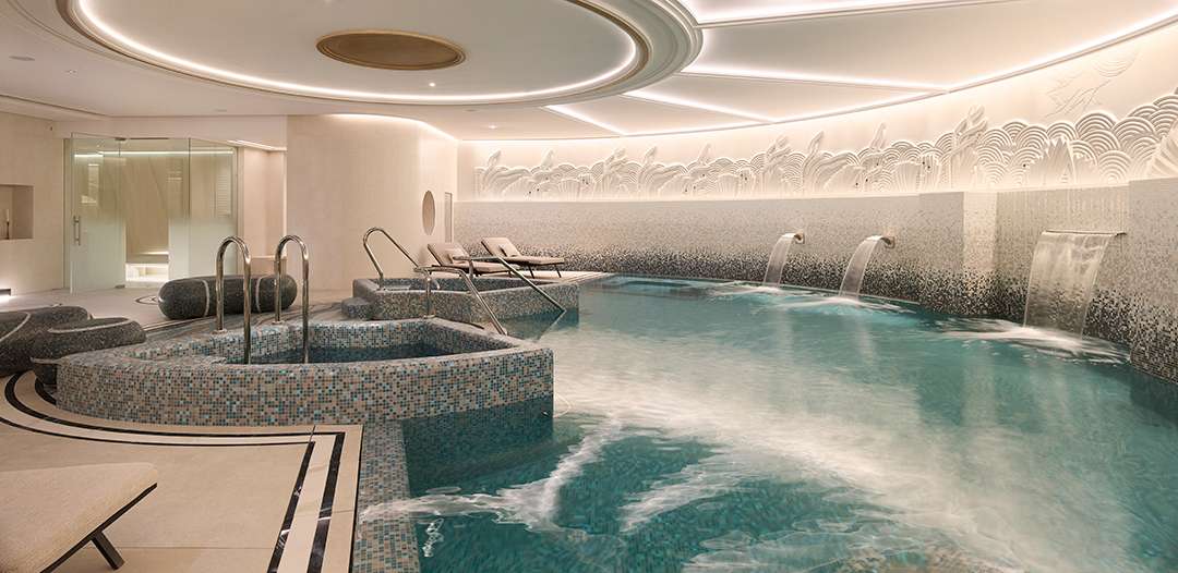 Le Provençal indoor pool