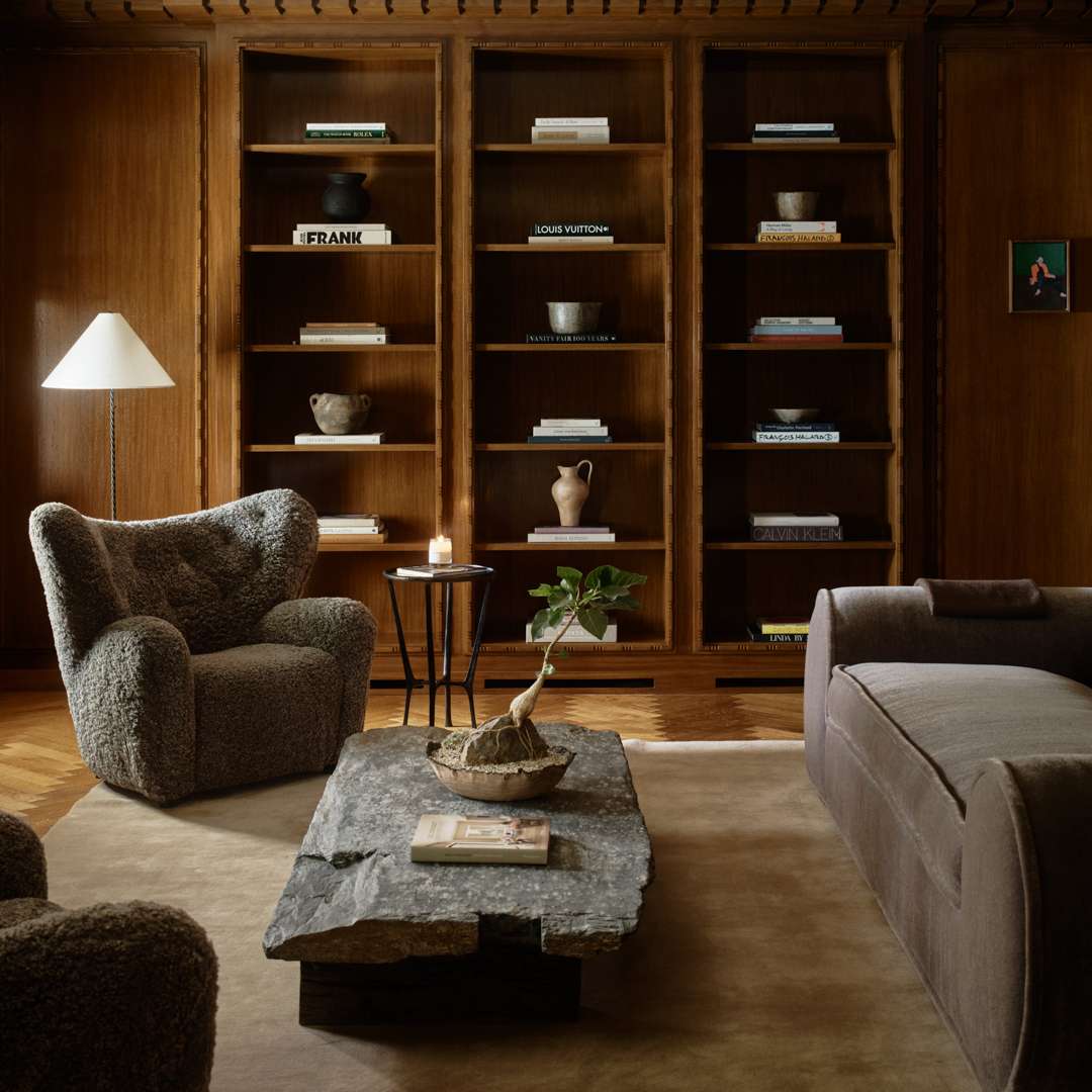 Beverly Hills home's dark toned sitting area