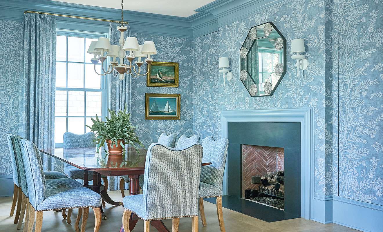 15 Spaces With Unique Wallpapers